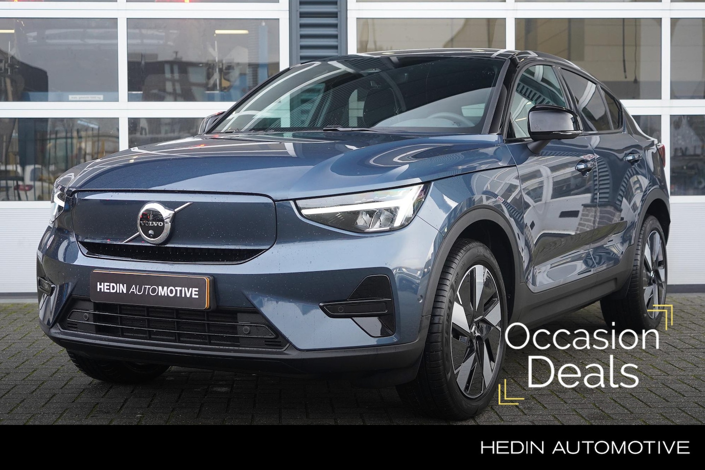 Volvo EC40 - Single Motor Extended Range Plus 82 kWh | Glazen Dak | 360 Camera | Keyless Entry | Elektr - AutoWereld.nl