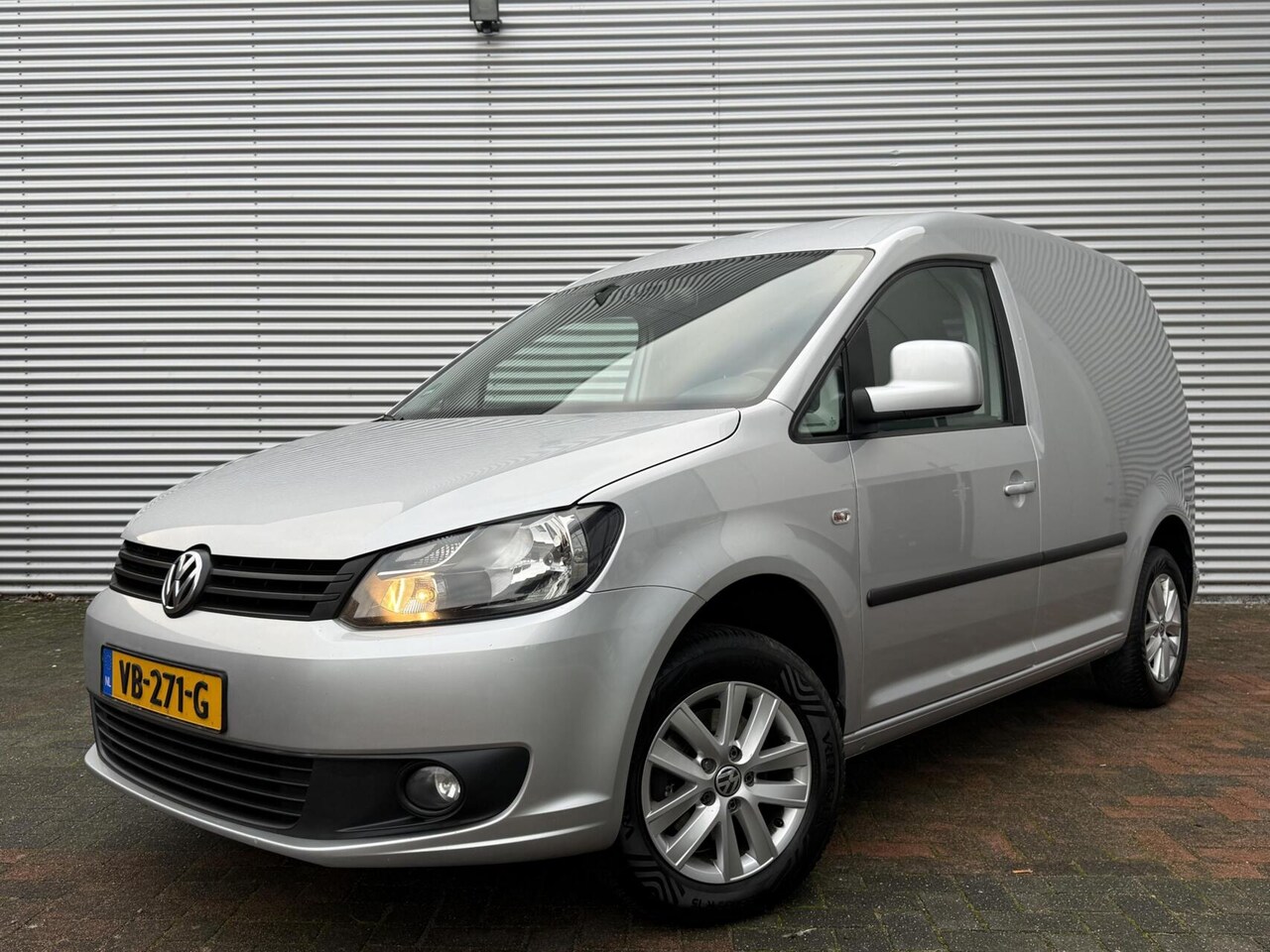 Volkswagen Caddy - Bestel 1.6 TDI CarPlay Cruise Airco Btw vrij vol opties trekhaak pdc aux usb 2013 nl auto - AutoWereld.nl