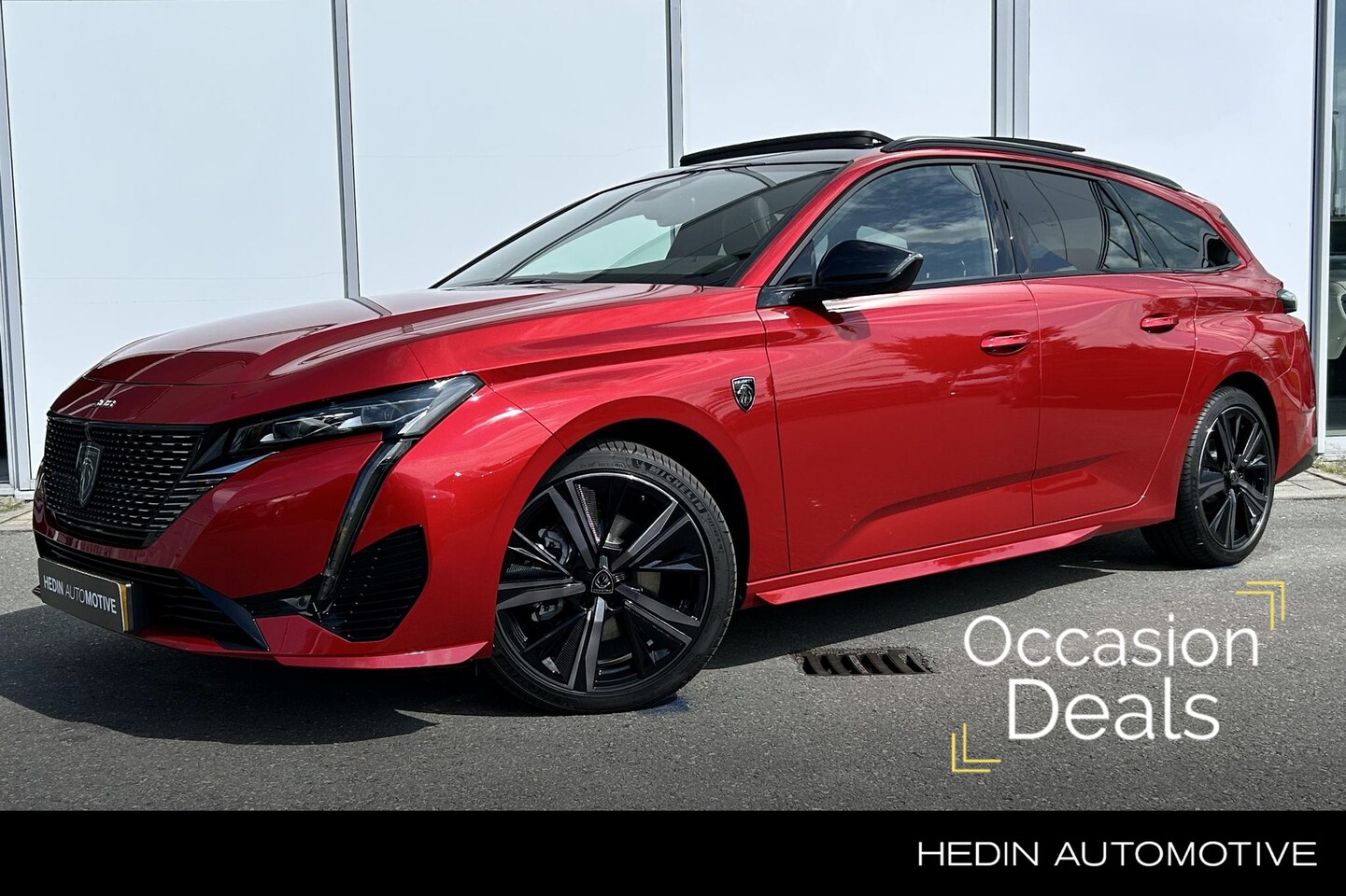 Peugeot 308 SW - 1.2 Hybrid 145 e-DCS6 GT | Full options! | Trekhaak | Full LED | Alcantara | Elek. achterk - AutoWereld.nl