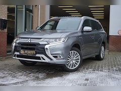 Mitsubishi Outlander - 2.4 PHEV Instyle Schuifdak|Adaptieve cc|Trekhaak|Volleer|Stuurverwarming|Stoelverwarming|E