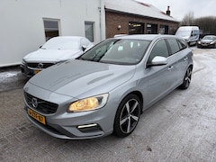 Volvo V60 - T3 R-Design