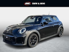 MINI Cooper - 1.5 Essential Grote Navi & Apple Carplay