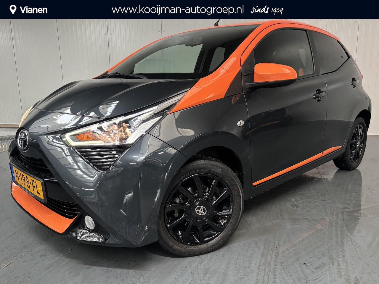 Toyota Aygo - 1.0 VVT-i TeamNL 1.0 VVT-i TeamNL - AutoWereld.nl