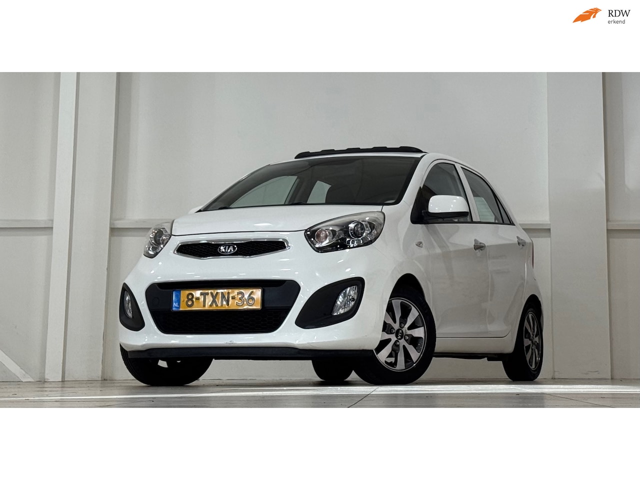 Kia Picanto - 1.0i CVVT BusinessLine Schuifdak 1e Eigenaar Airco Mooi! LM velgen - AutoWereld.nl
