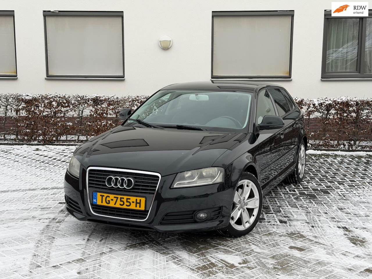 Audi A3 Sportback - 1.4 TFSI Attraction AUTOMAAT 5DRS NAVI STOELVERWARMING 2009 - AutoWereld.nl