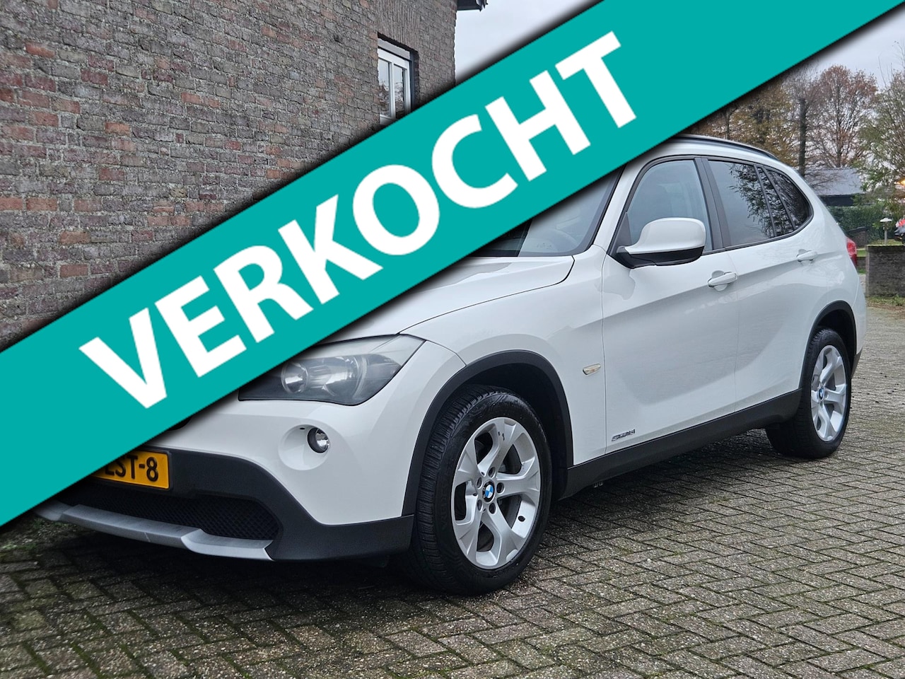 BMW X1 - SDrive18i Executive*Automaat*Cruise*Rijklaar - AutoWereld.nl