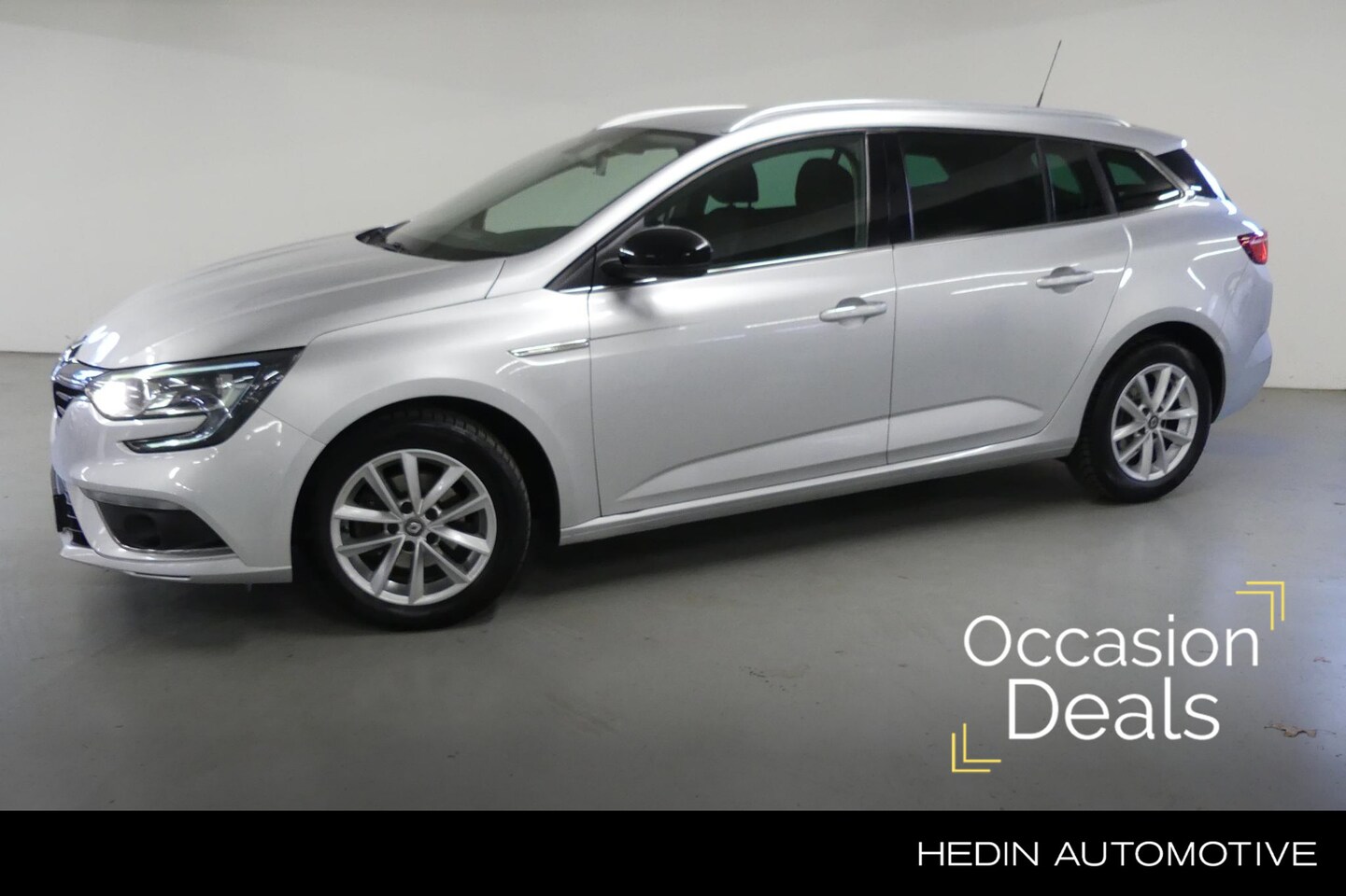 Renault Mégane Estate - TCe 130 Limited | R-Link Multimedia & Navigatie | Lichtmetalen Velgen | Climate Control | - AutoWereld.nl