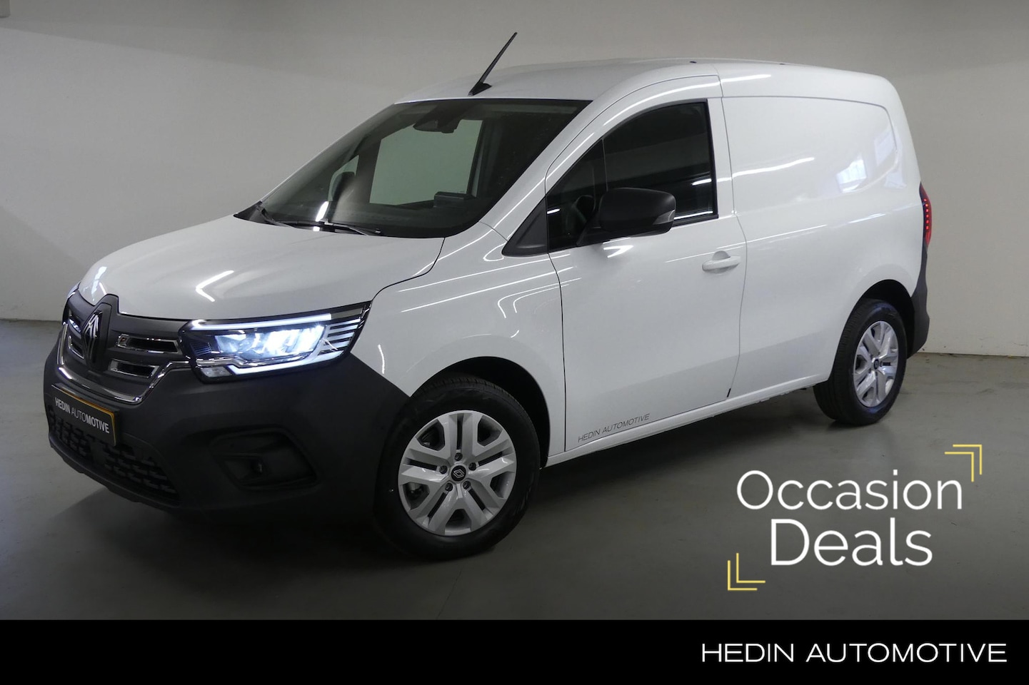 Renault Kangoo E-Tech - Advance L1 44 kWh | Trekhaak | houten laadvloer en zijwandbekleding | additionele parkeerh - AutoWereld.nl