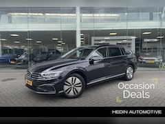 Volkswagen Passat Variant - 1.4 TSI PHEV GTE Business Navigatie | Climate Control | Adapt. Cruise Control | Camera | S