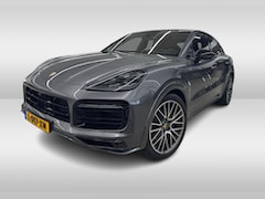Porsche Cayenne Coupé - 3.0 E-Hybrid / Panoramadak / 360Camera / Head-up / Achterasbesturing / Luchtvering / 22''