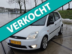 Ford Fiesta - 1.3 Futura Airco 5Deurs