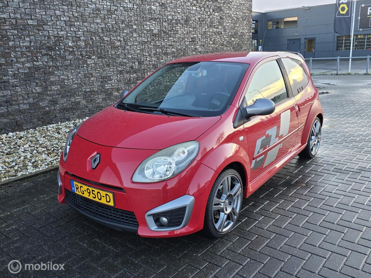 RENAULT TWINGO