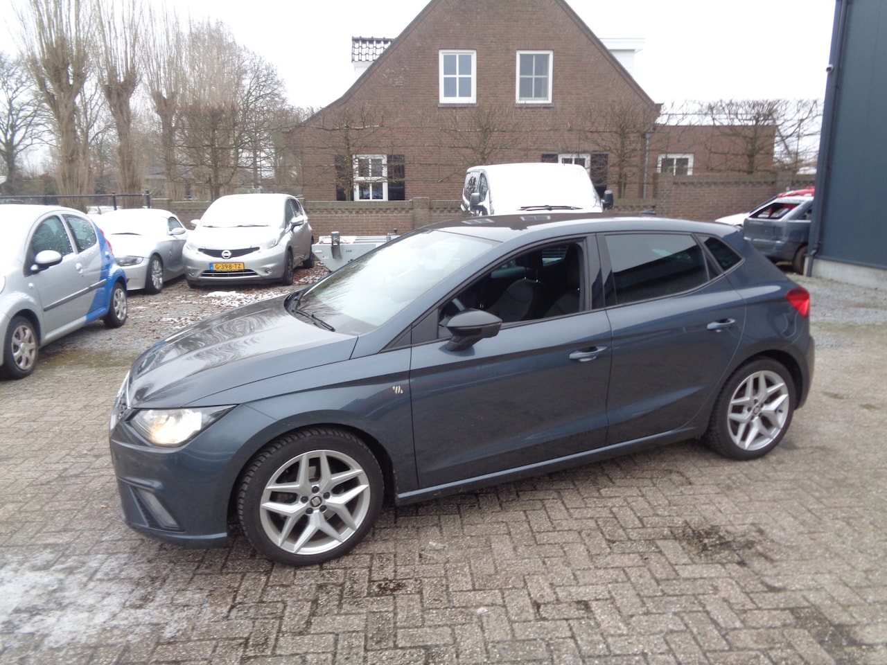 SEAT Ibiza - 1.0 TSI FR Business Intense Ecc,camera, PDC, Navigatie, carplay/android auto - AutoWereld.nl