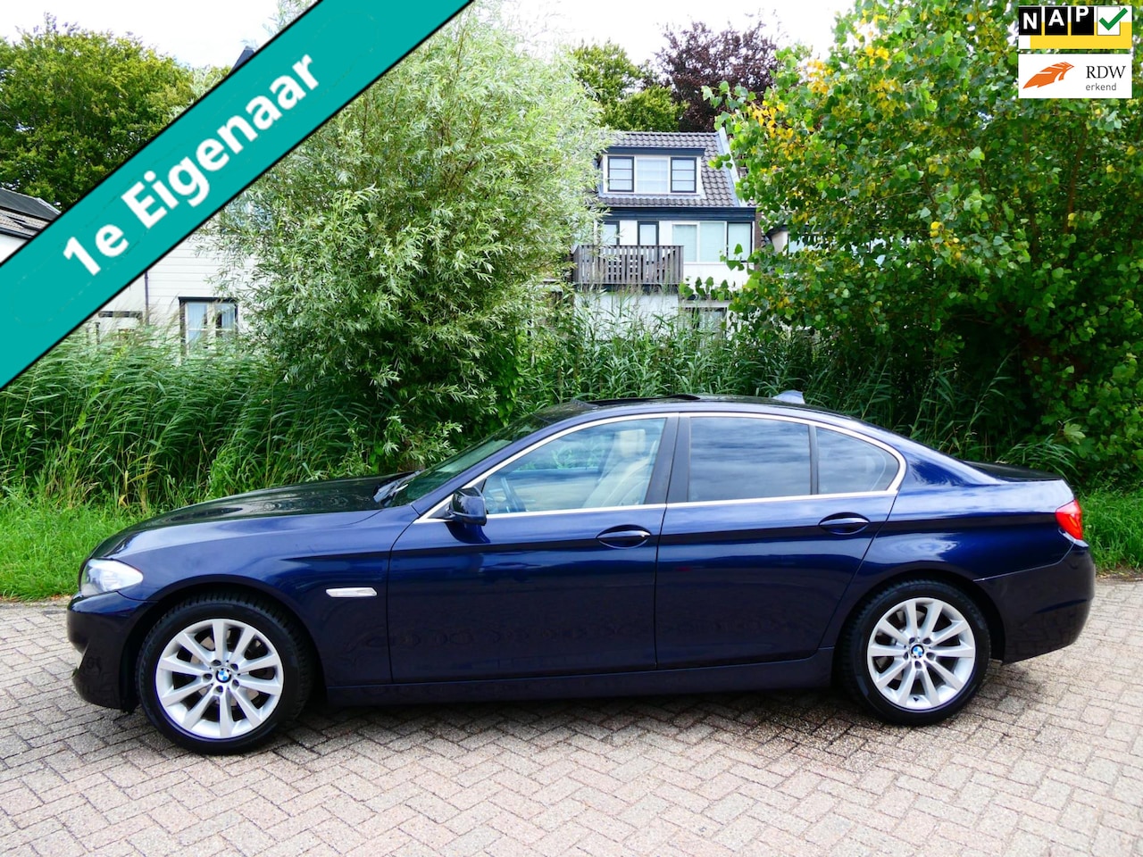 BMW 5-serie - 520i High Exe 184pk Aut. Leder Navi Schuifdak Xenon - AutoWereld.nl