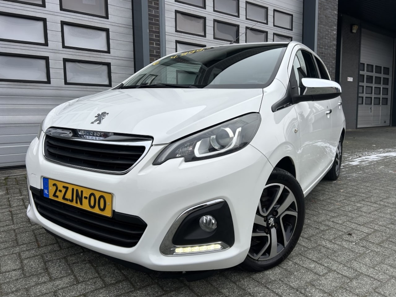 Peugeot 108 - 1.0 e-VTi Première Clima*Cruise UNIEK! - AutoWereld.nl
