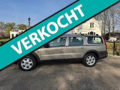Volvo XC70 - Cross Country 2.4 T Geartronic, AWD, Leder, Schuifdak, El. bed LV stoel, PDC, Thaak, Blijv