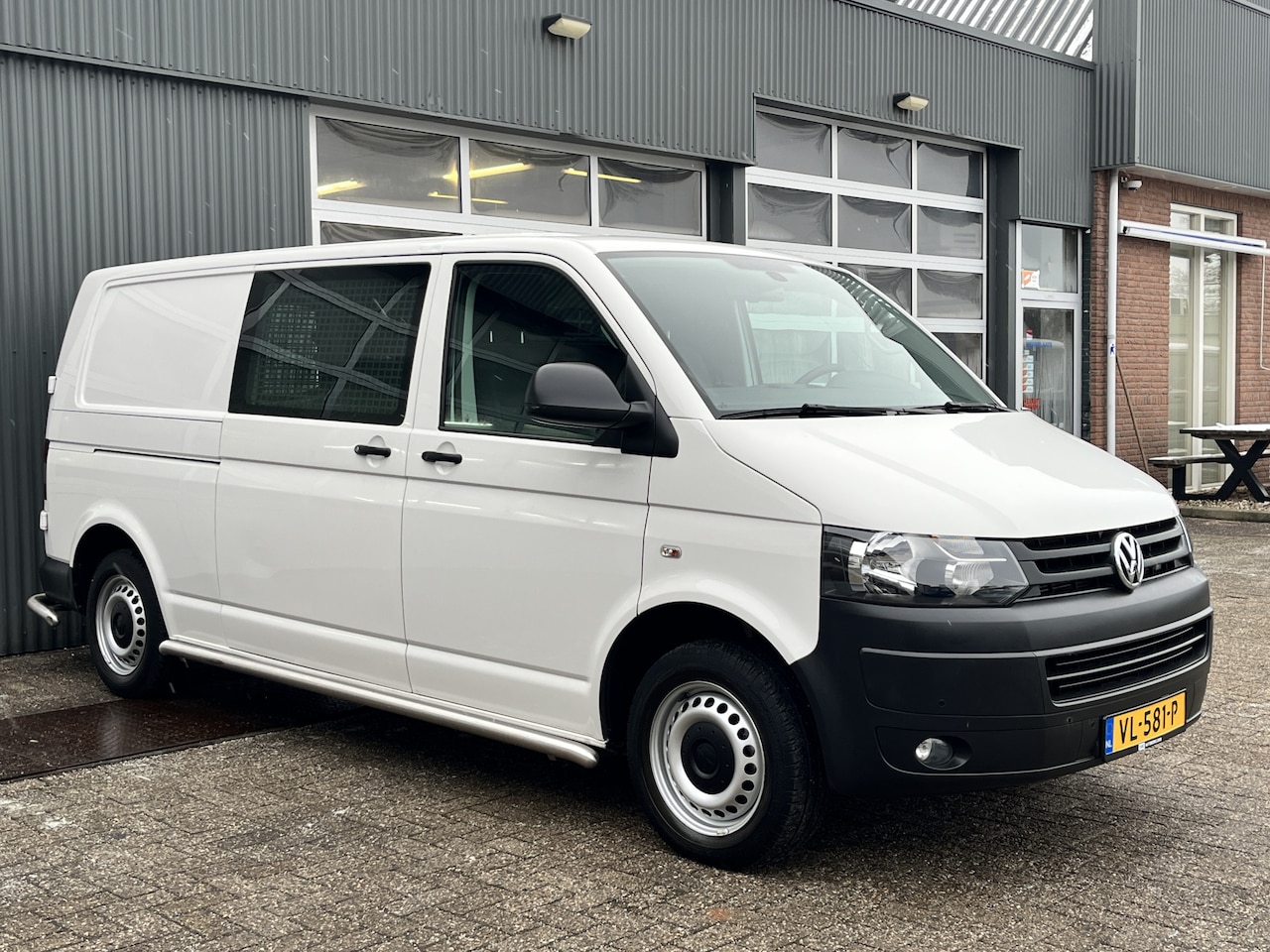 Volkswagen Transporter - 2.0 TDI L2H1 140PK DSG Automaat Airco Cruise Trekhaak 2500kg Bpm vrij!! 1e eigenaar Euro 5 - AutoWereld.nl