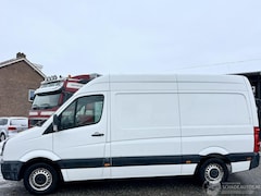 Volkswagen Crafter - 30 2.0 TDI 109pk 6-bak L2/H2 Bleum. euro5 - nap - navi - 3 pers - clima - cruise - distr+w