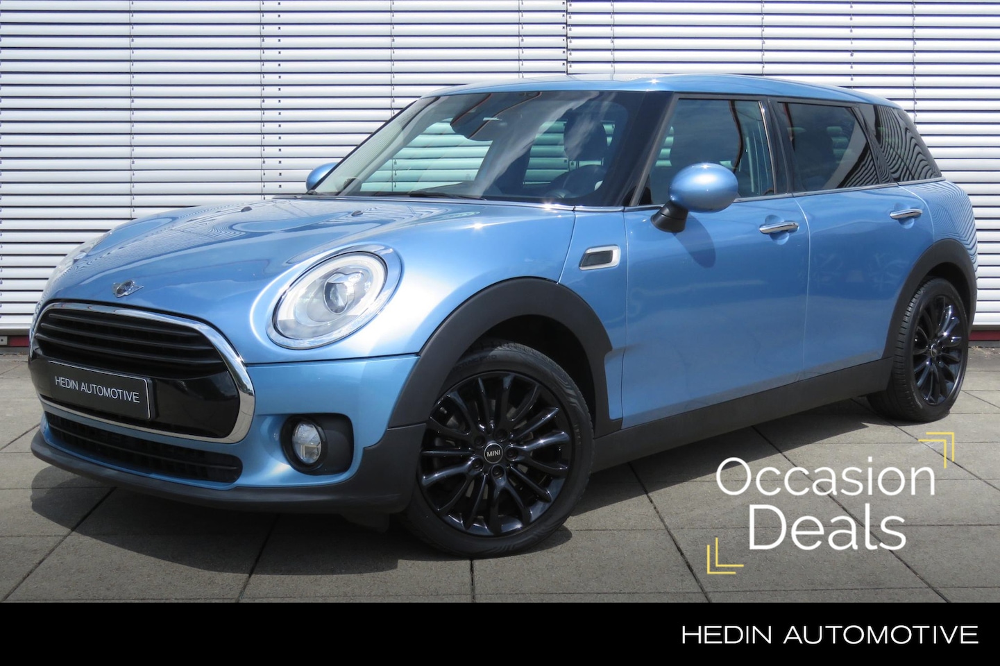 MINI Clubman - 1.5 Cooper Chili Business Plus | All-Season Banden | Harman Kardon Audio | Trekhaak - AutoWereld.nl
