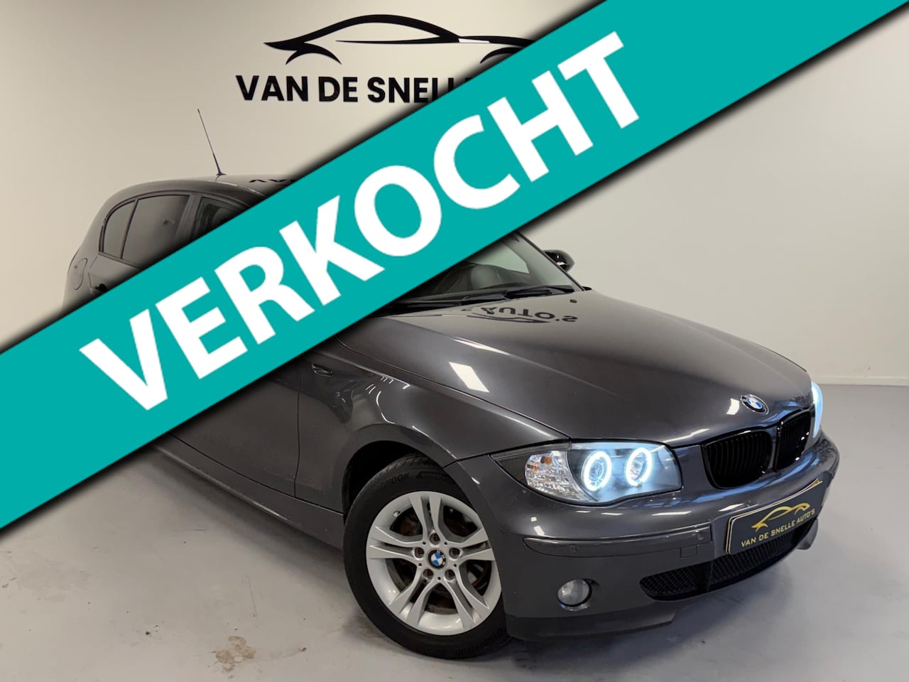 BMW 1-serie - 118i High Executive AUTOMAAT/PDC/KETTINGVERVANGEN/NAP - AutoWereld.nl