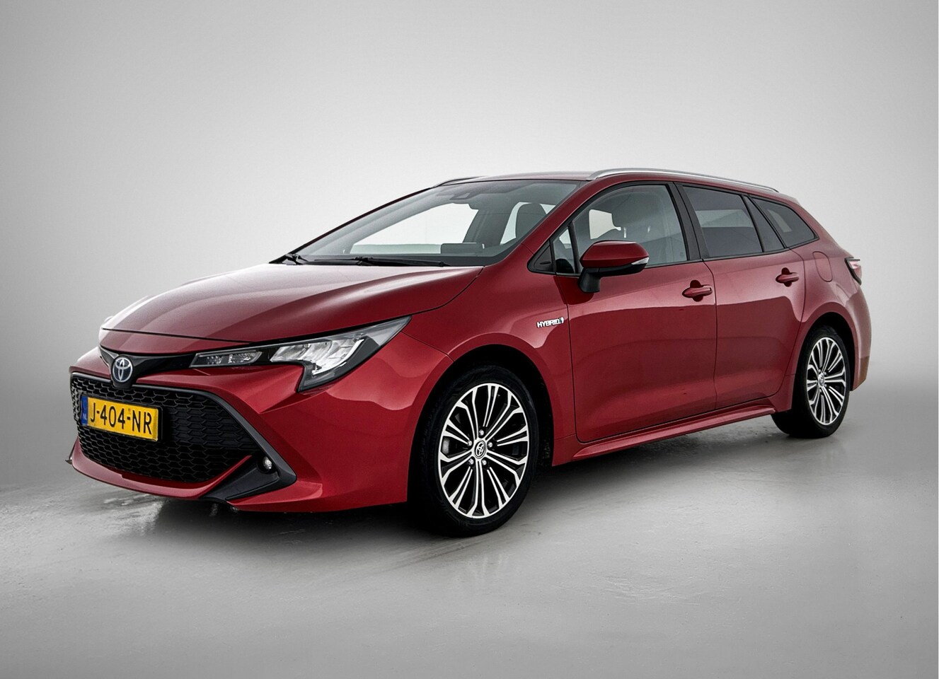 Toyota Corolla Touring Sports - 1.8 Hybrid Dynamic Trekhaak | ACC | Stoelverwarming | 17" LMV - AutoWereld.nl