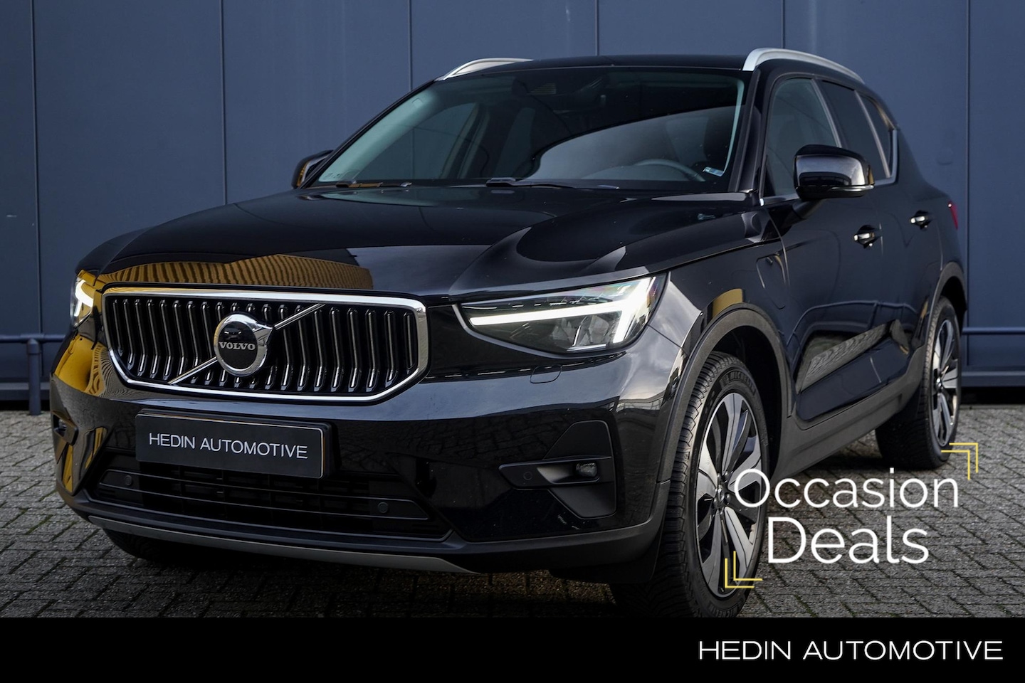 Volvo XC40 - 1.5 T4 Plug-in hybrid Ultimate Bright | Pilot assist | Dode hoek detectie | Trekhaak | Pan - AutoWereld.nl