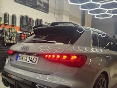 Audi RS3 - 2.5 TFSI quattro Carbon Edition Eyecatcher