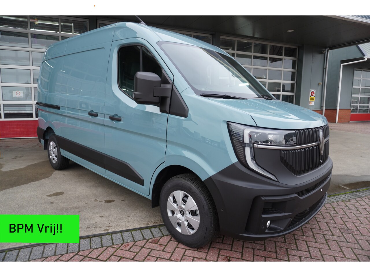 Renault Master - T35 2.0 dCi 170PK L2H2 Extra Schuifdeur L / R Nr. V210 | Climate | Navi | Cruise | Trekhaa - AutoWereld.nl