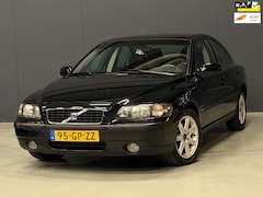 Volvo S60 - 2.4 AUTOMAAT 170 PK CRUISE/AIRCO/HALF-LEDER | NETTE AUTO