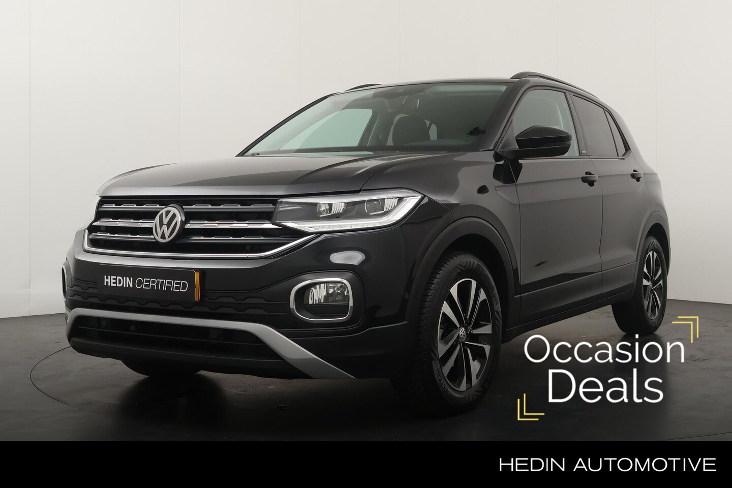 Volkswagen T-Cross - 1.0 115pk United Automaat | Navigatie | Stoelverwarming | Camera | Adaptieve Cruise Contro - AutoWereld.nl