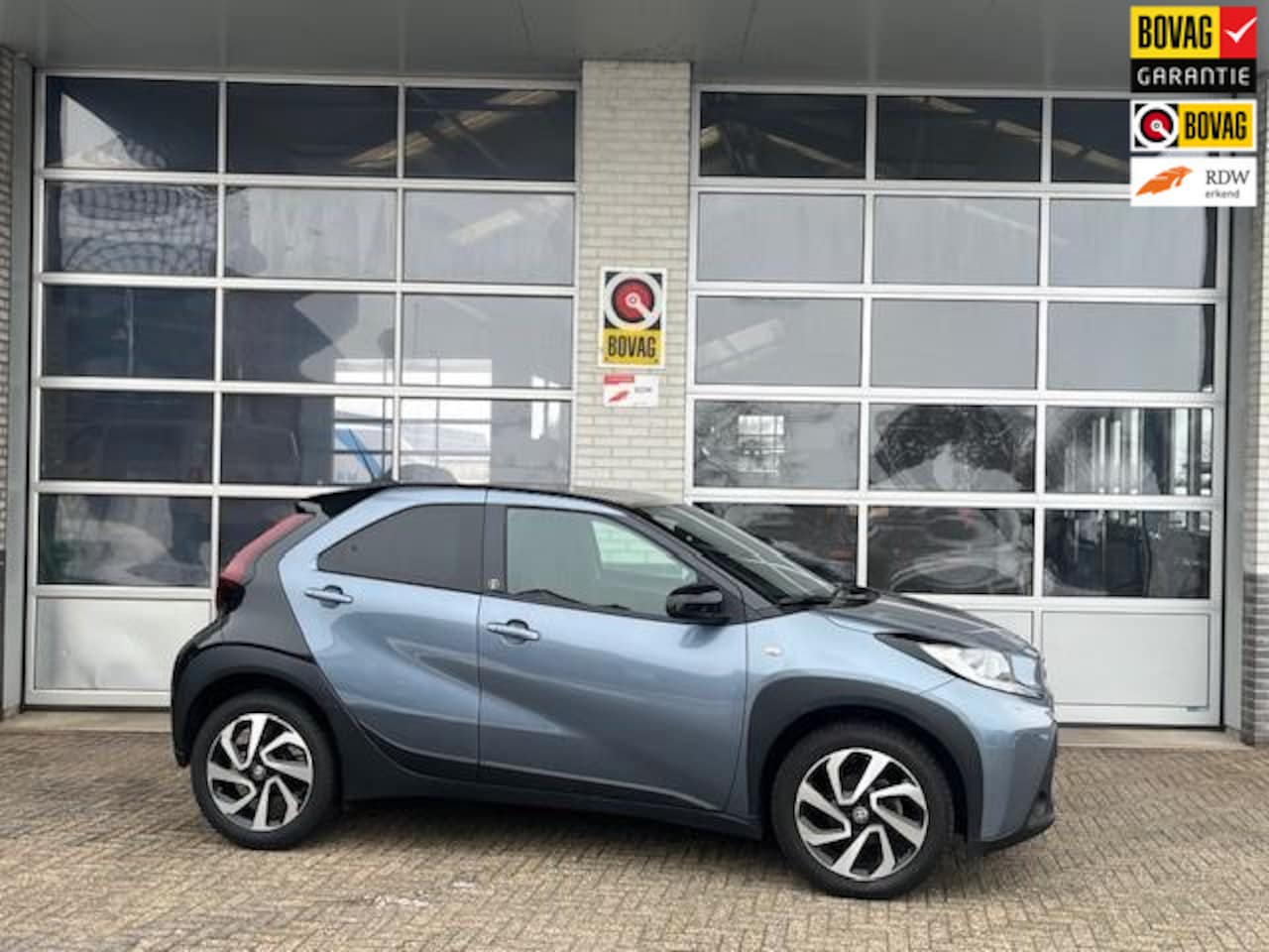 Toyota Aygo X - 1.0 VVT-i MT Pulse Two Tone - AutoWereld.nl