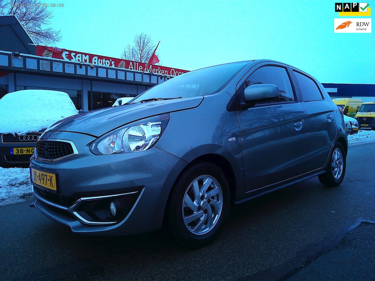 Mitsubishi Space Star - 1.0 Intense 1.0 Intense (2016 +Airco ) - AutoWereld.nl