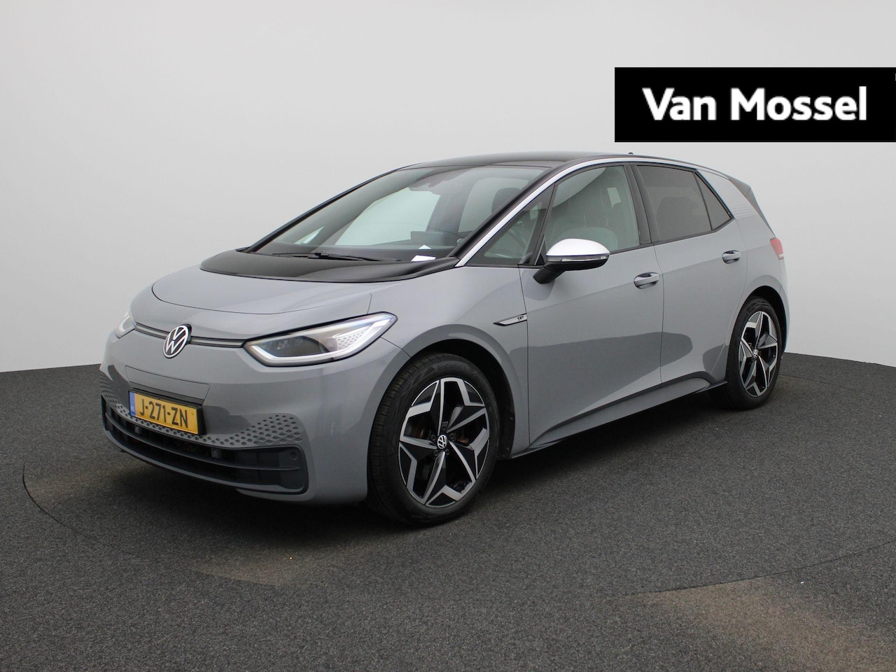 Volkswagen ID.3 - First Plus 58 kWh Navigatie | Airco | Stuur/stoel verwarming | Cruise control | Camera | P - AutoWereld.nl