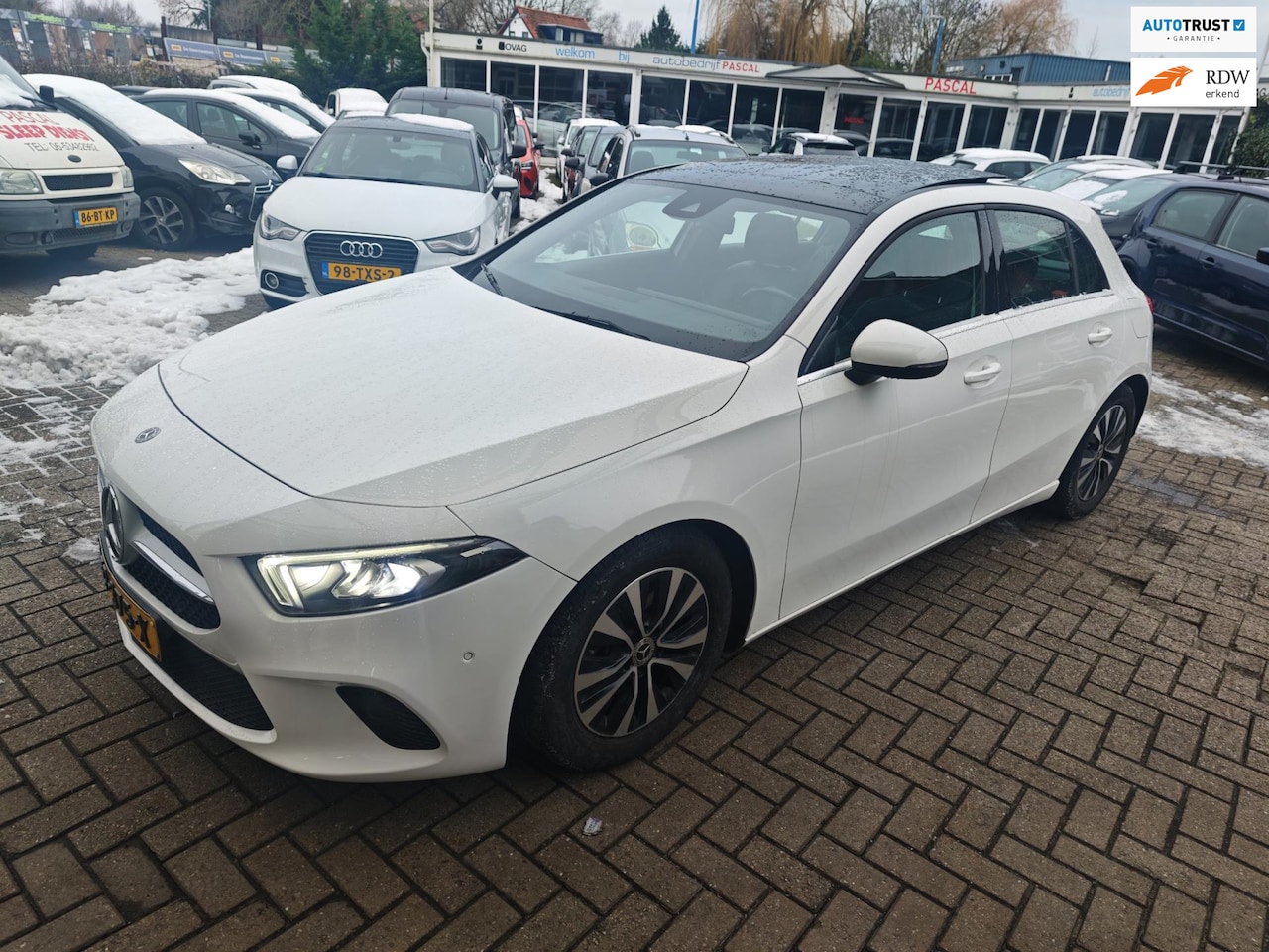 Mercedes-Benz A-klasse - 160 Business- Panoramadak - Carplay - Stoelverw. - AutoWereld.nl