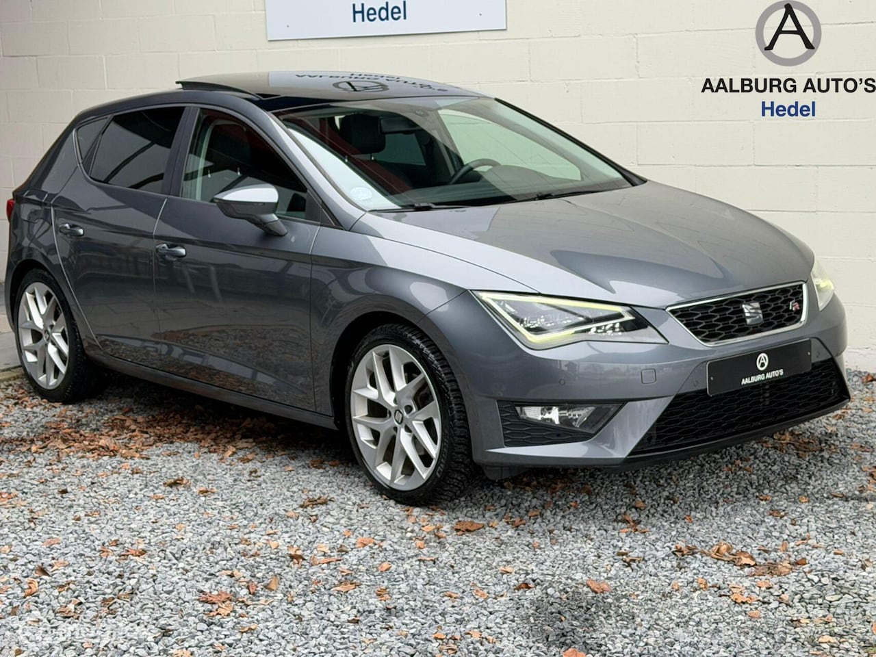SEAT Leon - 1.4 TSI FR 140PK Pano SeatSound Navi 18''Performanc - AutoWereld.nl