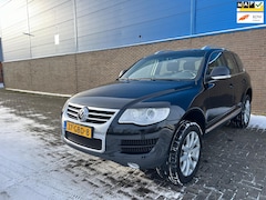 Volkswagen Touareg - 3.6 V6 FSI Highline | Lederen Bekleding | 19” LM Velgen | Parkeersensoren | Cruise| Climat