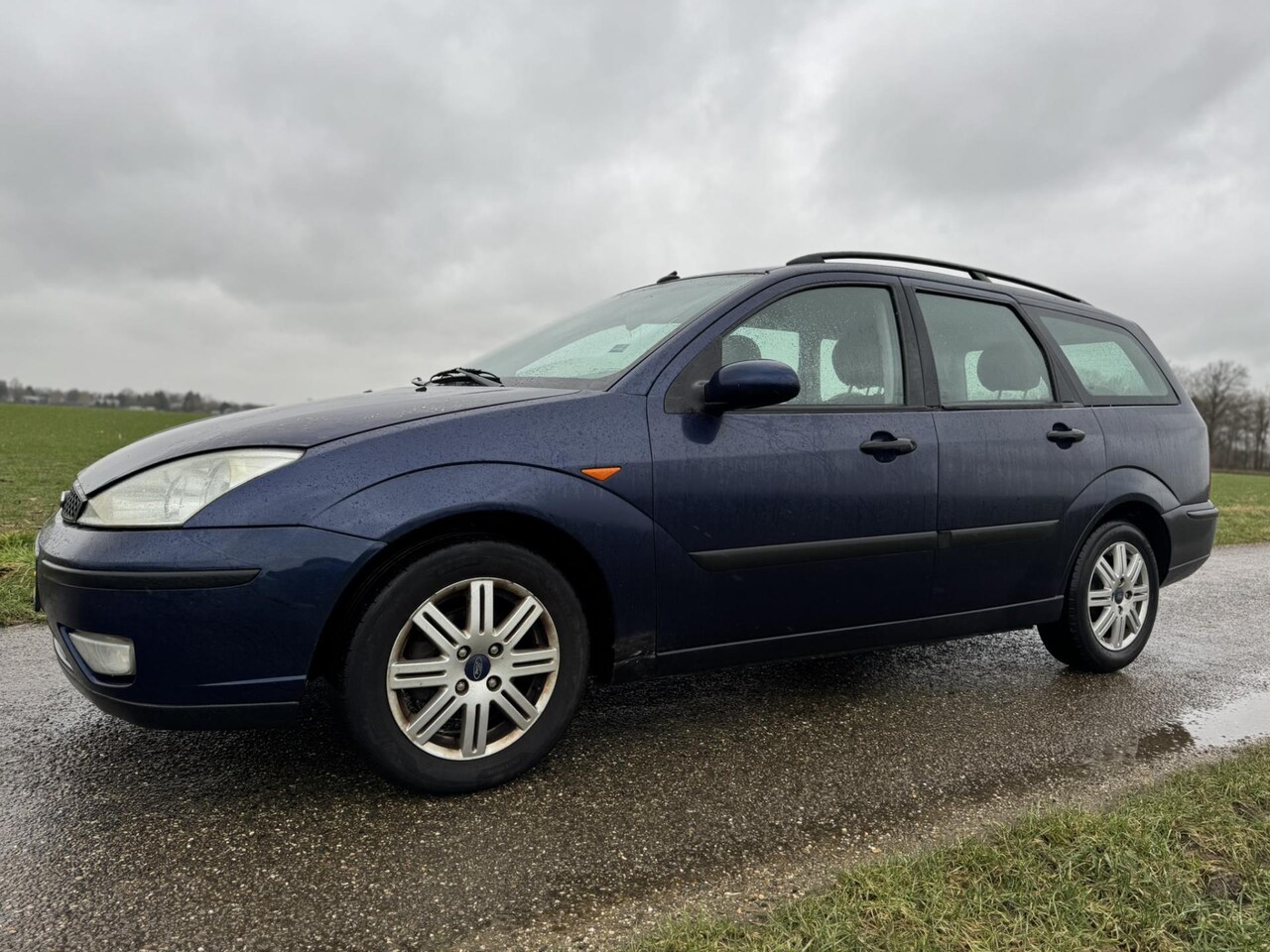 Ford Focus Wagon - 1.6-16V Futura 1.6-16V Futura - AutoWereld.nl