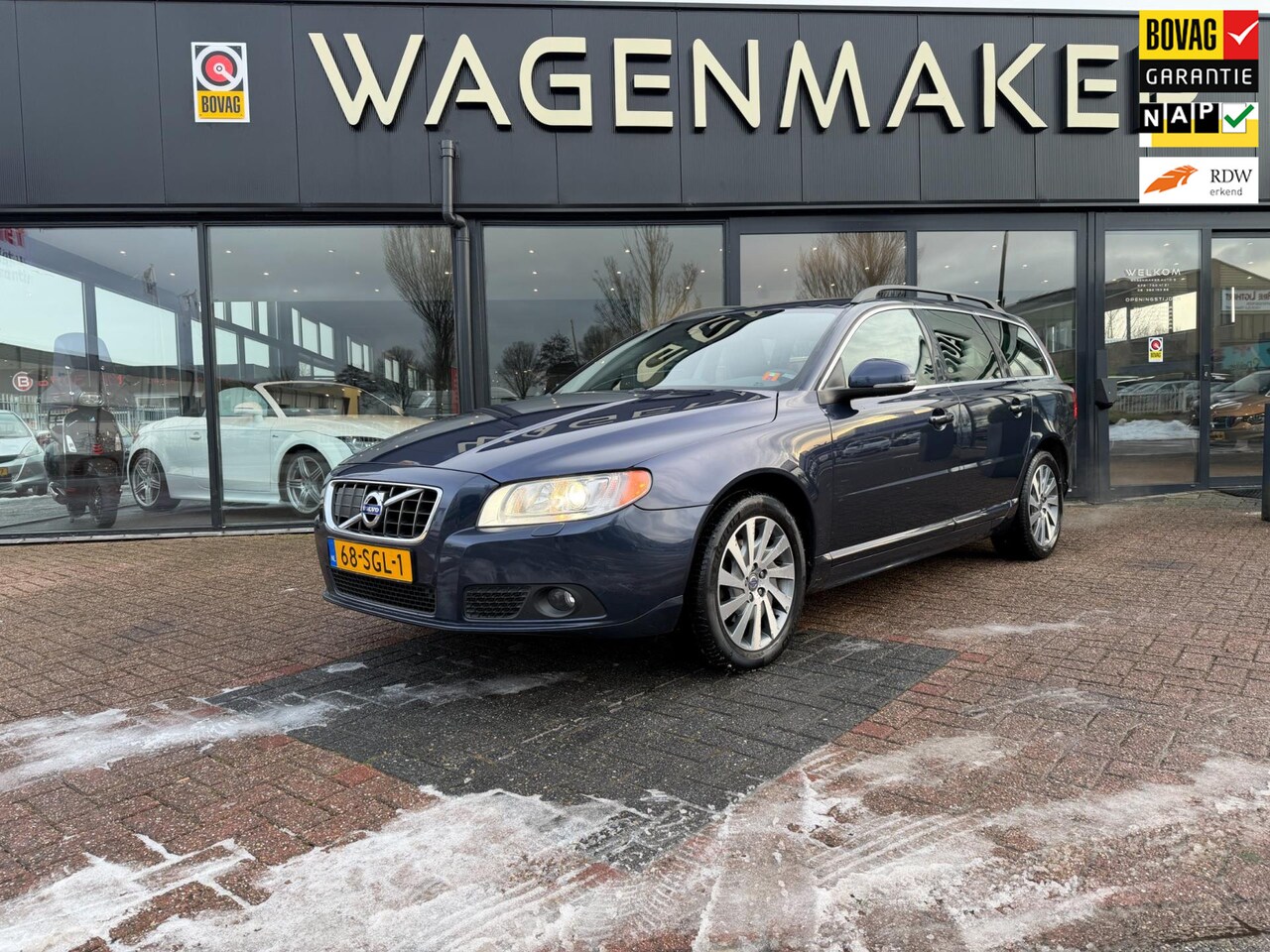 Volvo V70 - 1.6 T4 Limited Edition AUT|NAVI|Leder|HAAK|Goed OH - AutoWereld.nl