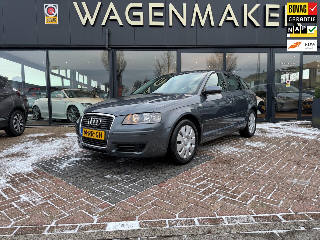 Audi A3 Sportback - 1.6 Attraction Clima|Cruise|Elektrische pak - AutoWereld.nl