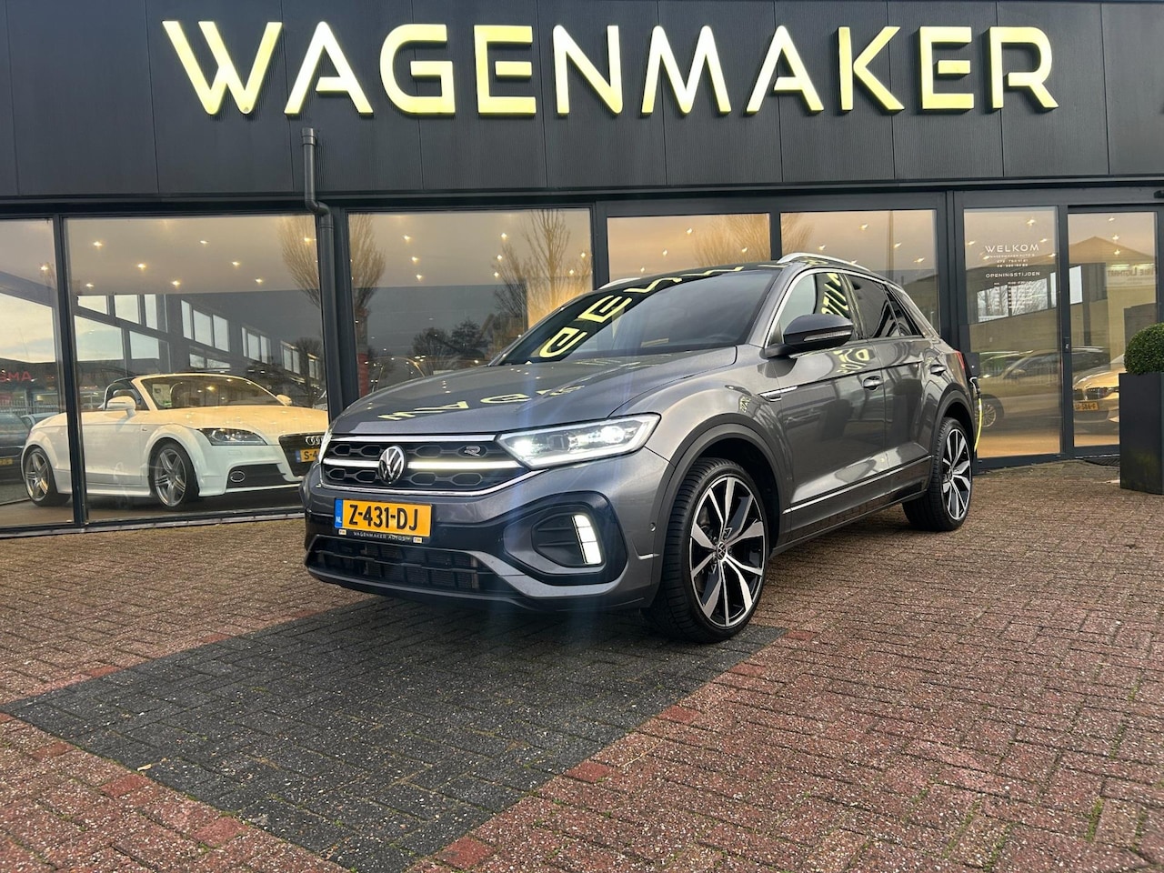 Volkswagen T-Roc - 1.5 TSI R-Line Business AUT|ACC|NAVI|CAMERA - AutoWereld.nl