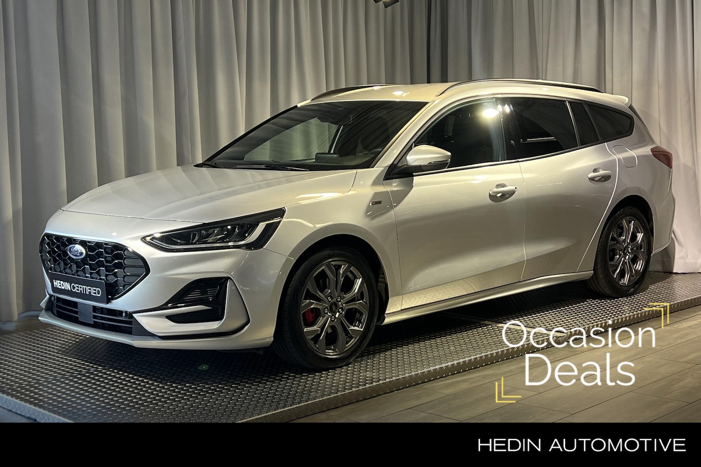 Ford Focus Wagon - 1.0 EcoBoost Hybrid ST Line Style Nieuw model - AutoWereld.nl