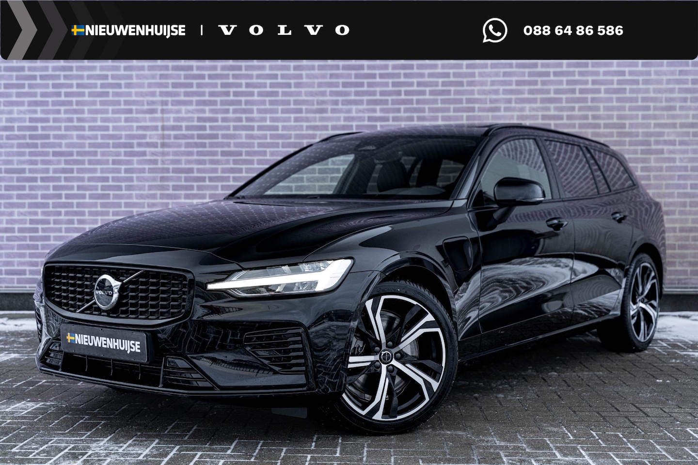 Volvo V60 - 2.0 T8 Plug-in hybrid AWD Plus Perform. Ed. Dark | Longe Range | Google | Panormadak | Get - AutoWereld.nl