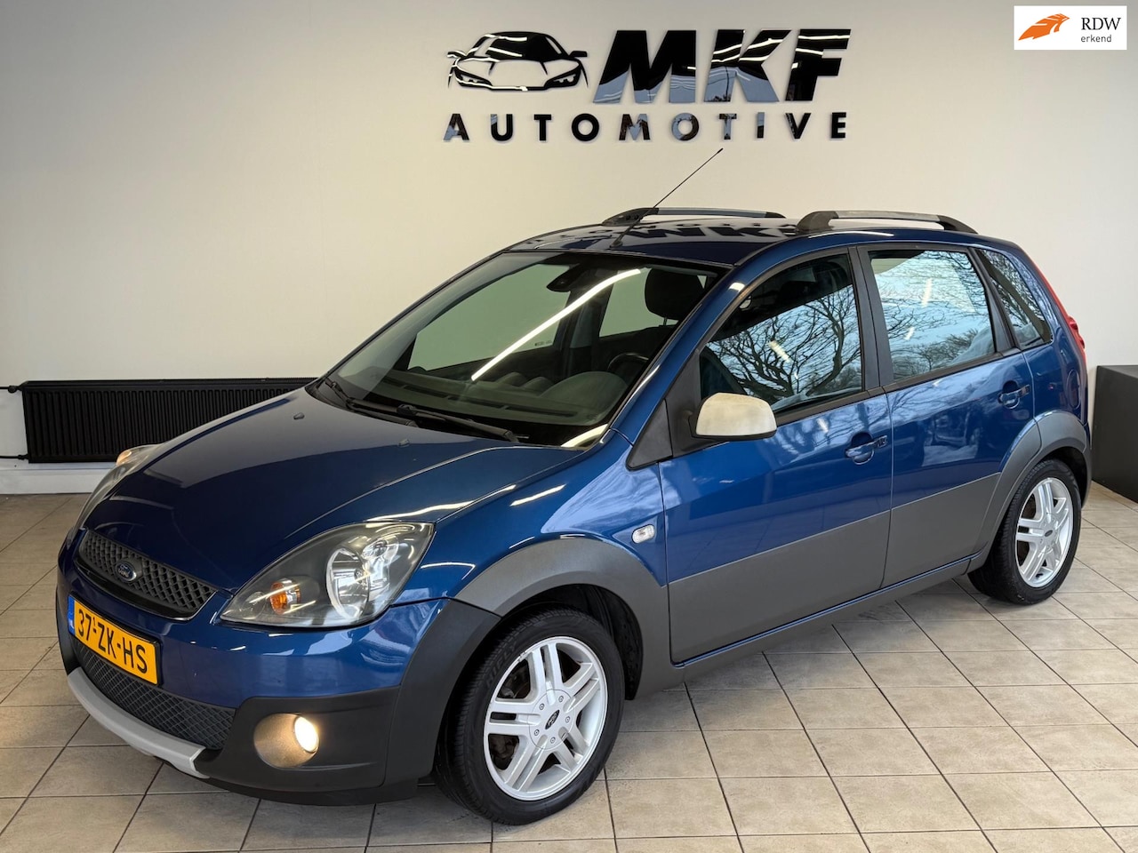 Ford Fiesta - 1.4-16V Crossroad 5D 2008 Airco/Nwe APK/KM NAP! - AutoWereld.nl