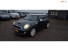 MINI Cooper S - 1.6 174pk Xenon Leder Pano Stoelverwarming