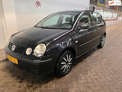 Volkswagen Polo - 1.2-12V Sportline (NIEUWE APK)