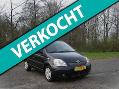 Toyota Yaris - 1.3 VVT-i S-Line . 5 Deurs . weinig km . elc ramen en spiegels . Audio . enz