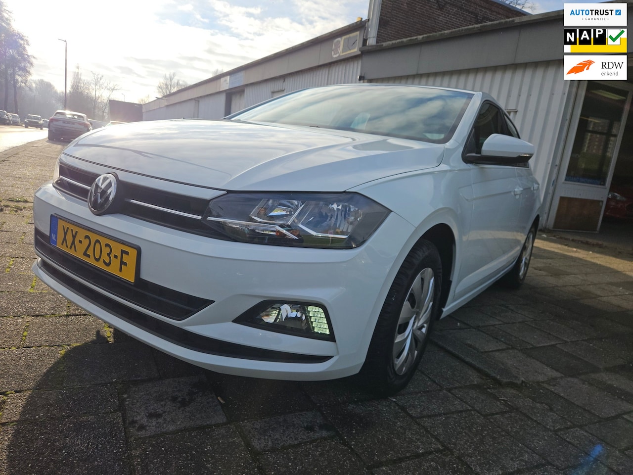 Volkswagen Polo - 1.0 MPI Comfortline 1.0 MPI Comfortline - AutoWereld.nl
