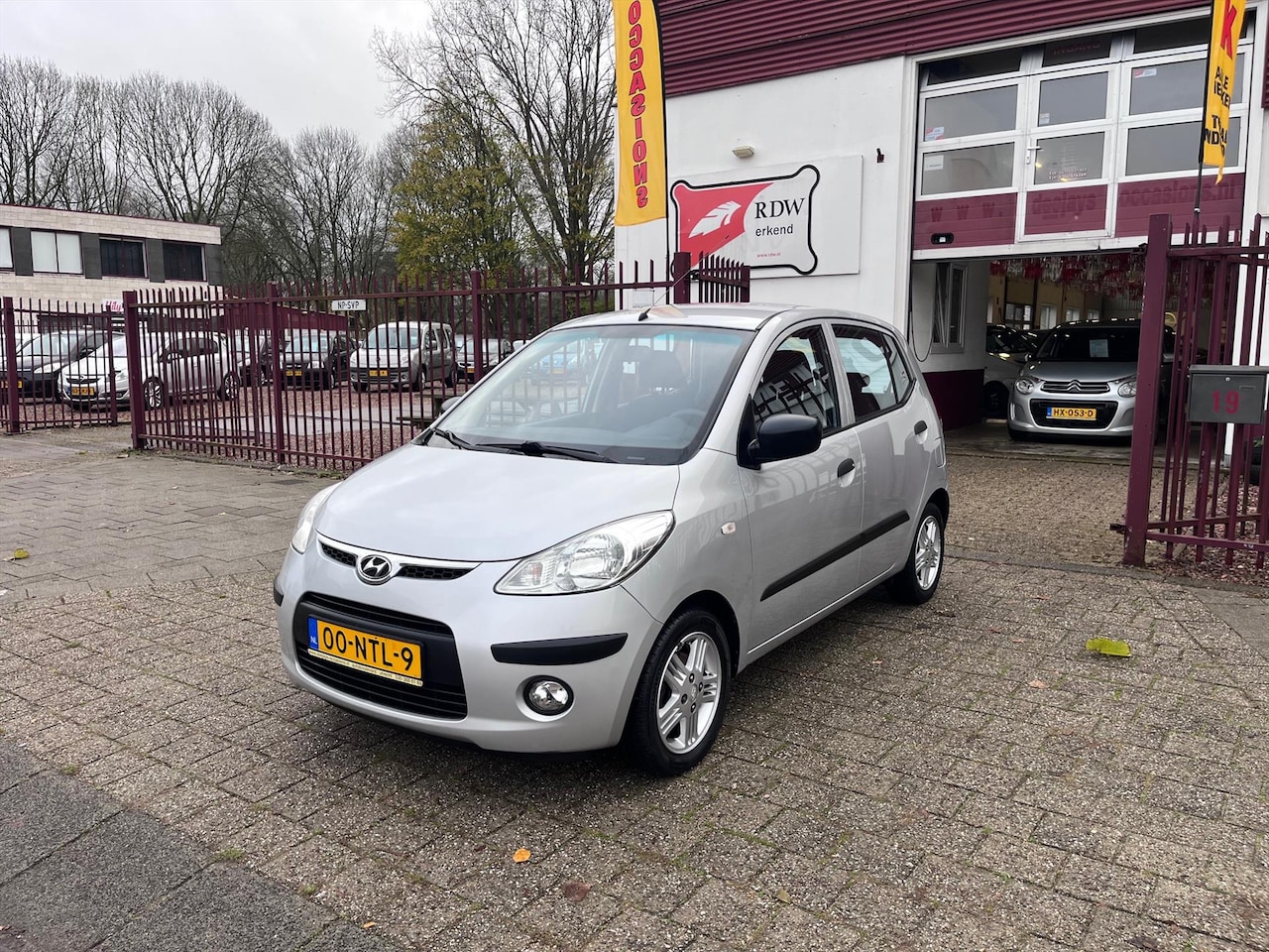 Hyundai i10 - 1.1I 5DR Orange Babies - AutoWereld.nl