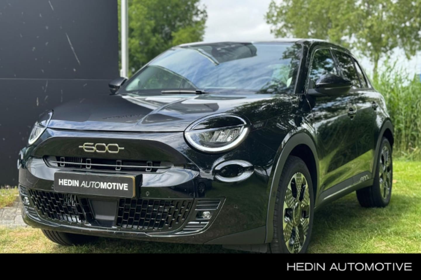 Fiat 600 - 1.2 Hybrid La Prima Airco | Verwarmd voorraam | Navigatie via Carplay | 18" LM velgen | Ca - AutoWereld.nl