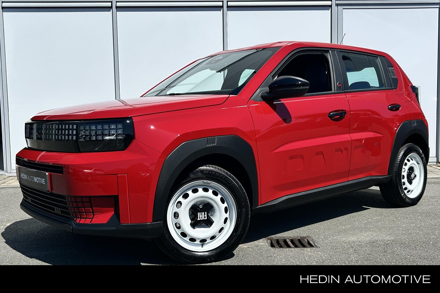 Fiat Grande Panda - RED 11kW 44 kWh | Navigatie via App | Cruise Control | Airco | Apple Carplay/Android Auto - AutoWereld.nl